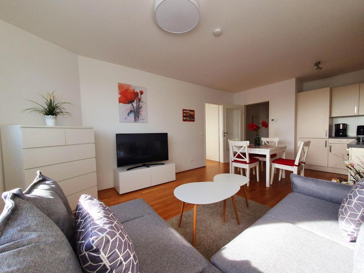 Near Lake Stylish & Fully Furnished Apartment Vienne Extérieur photo