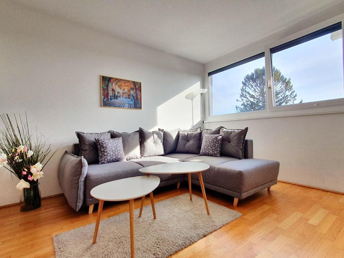 Near Lake Stylish & Fully Furnished Apartment Vienne Extérieur photo